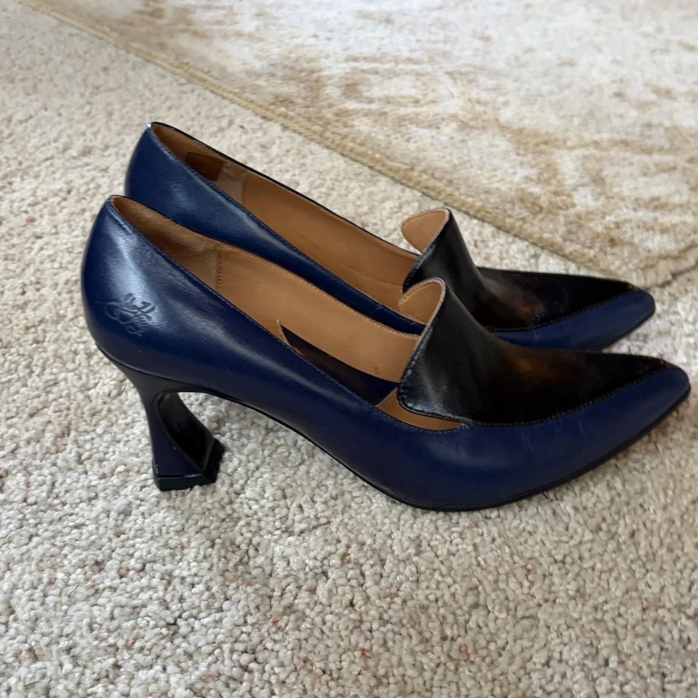 John Fluevog Big Presence Davis Classy Loafer Heels Black & Blue Leather 9.5 - Picture 6 of 13